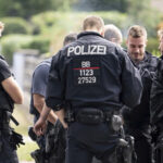 Berlin’de gizli silah deposu iddiası